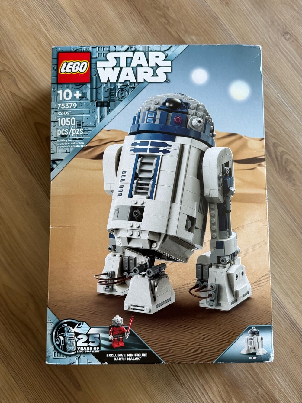 LEGO Star Wars R2-D2 Set - #75379